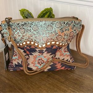 Myra crossbody